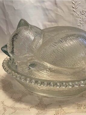 Indiana Glass Cat on Nest Candy Dish